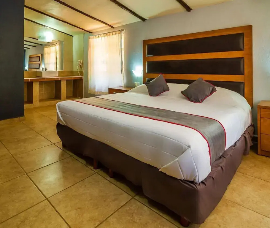 Taanah Hotel & Glamping