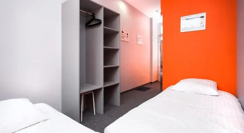 LazeMaze Hostel