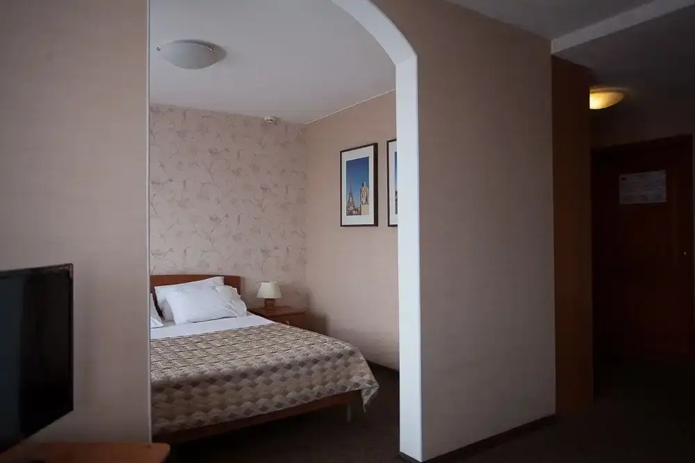 Chelyabinsk 4th Floor Hotel