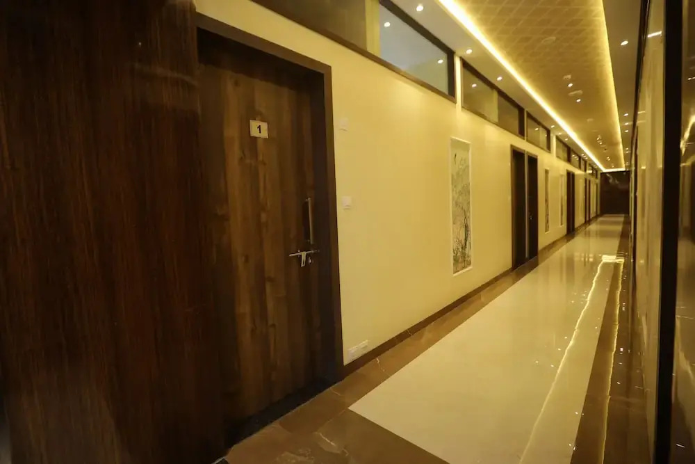 VL Patil Stays & Banquets