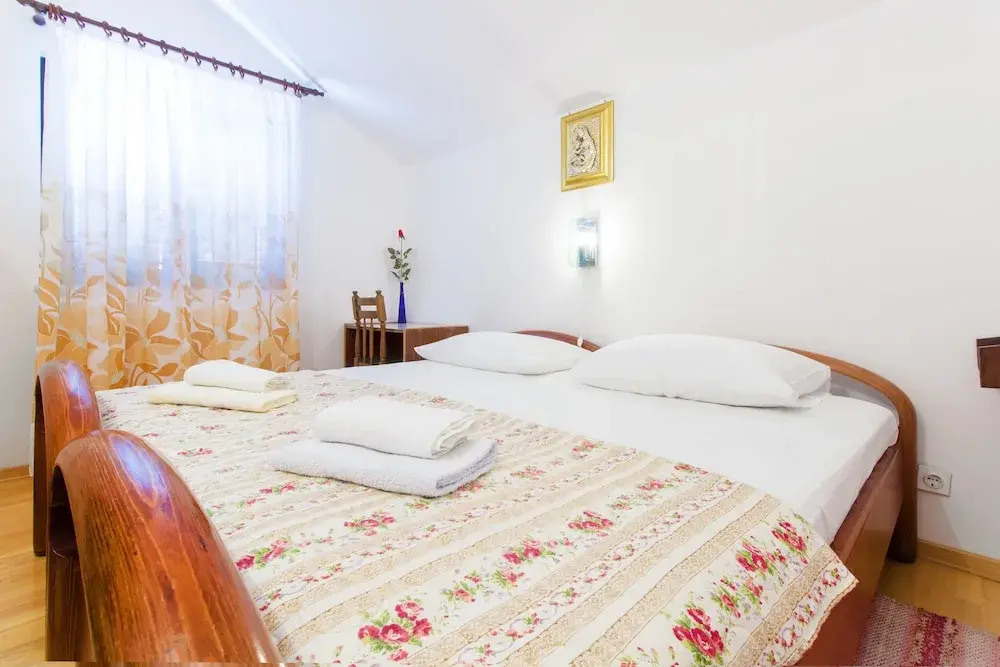 7 Olives Vintage Apartments