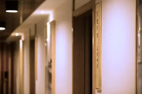 Yishe Hotel Shilu Road Metro Station Branch