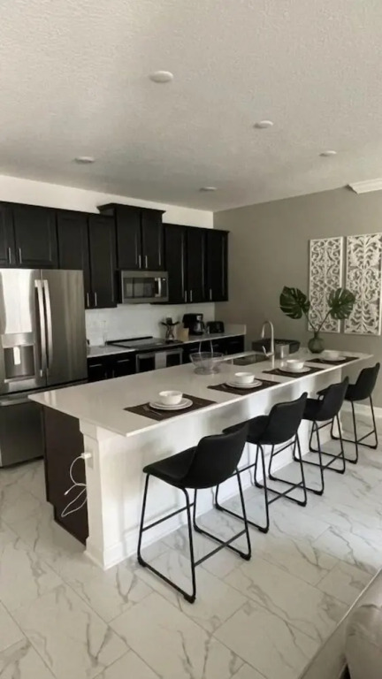 Relaxing 4 Bed Town Home With Splash Pool 4 Bedroom Townhouse by RedAwning
