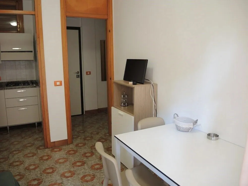 Spacious and Bright Flat Near the Beach