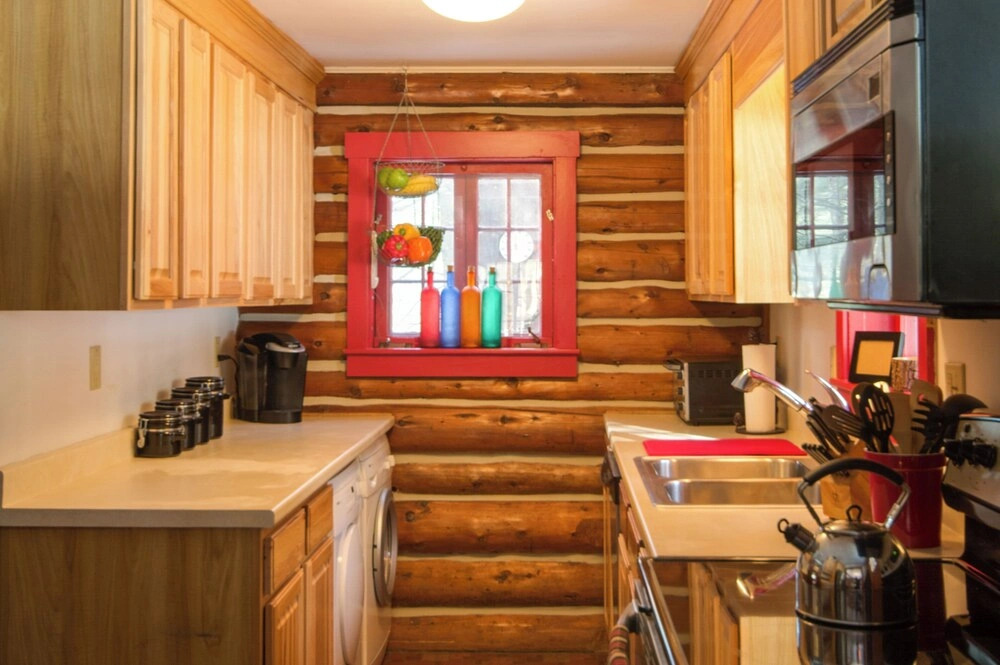 Award-winning Log Cabin, Top 5 in New England!