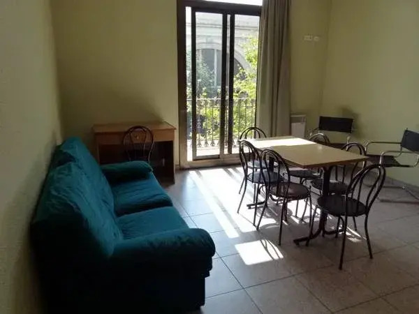 Hostal Nuevo Colon