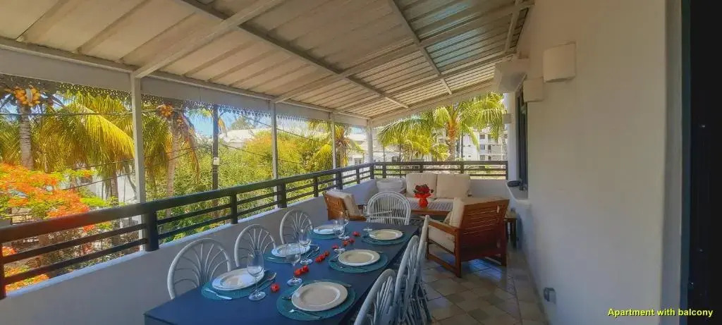 Modern apartment - Excellent location 50m from the beach, restaurants, bars, shops