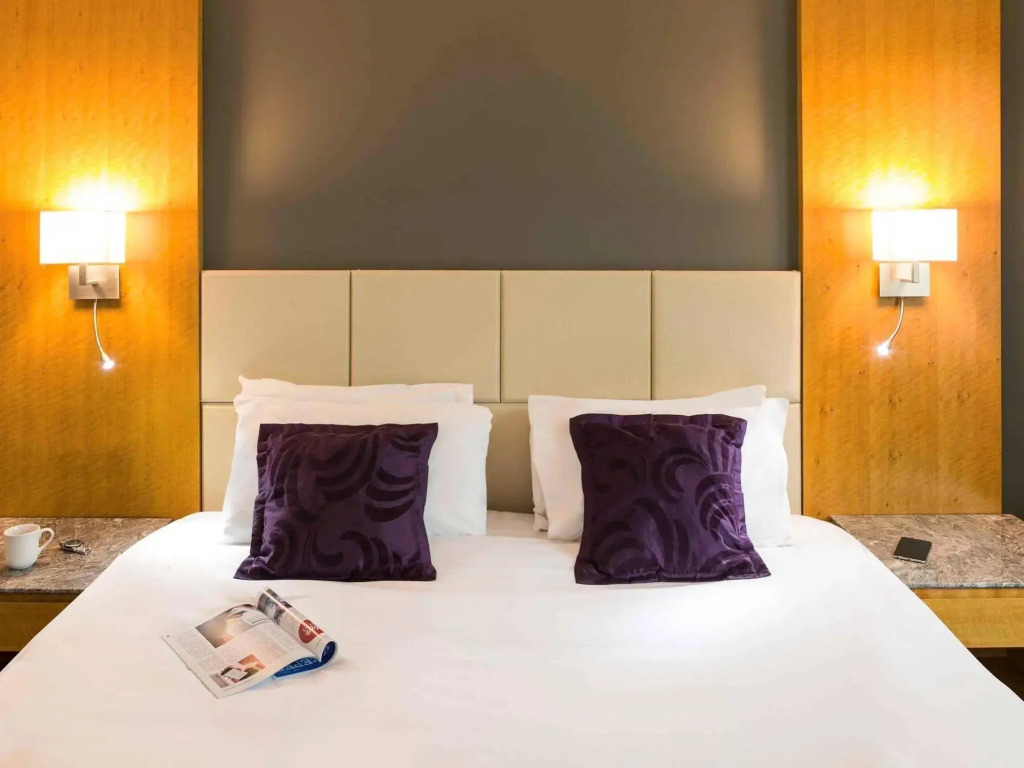 Mercure St Helens