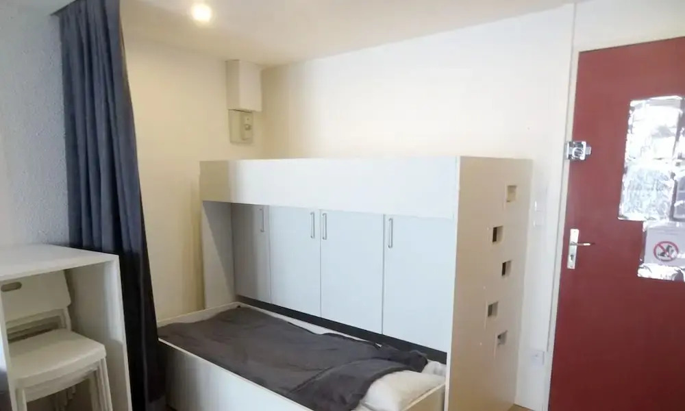 Studio in L'Alpe D'Huez, with Wonderful Mountain View And Furnished Terrace