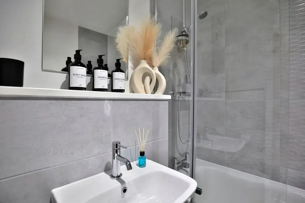 Manchester - 2-bed Apartment - Sleeps 4 - Wifi