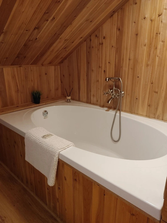 Stonewater Manor B&B