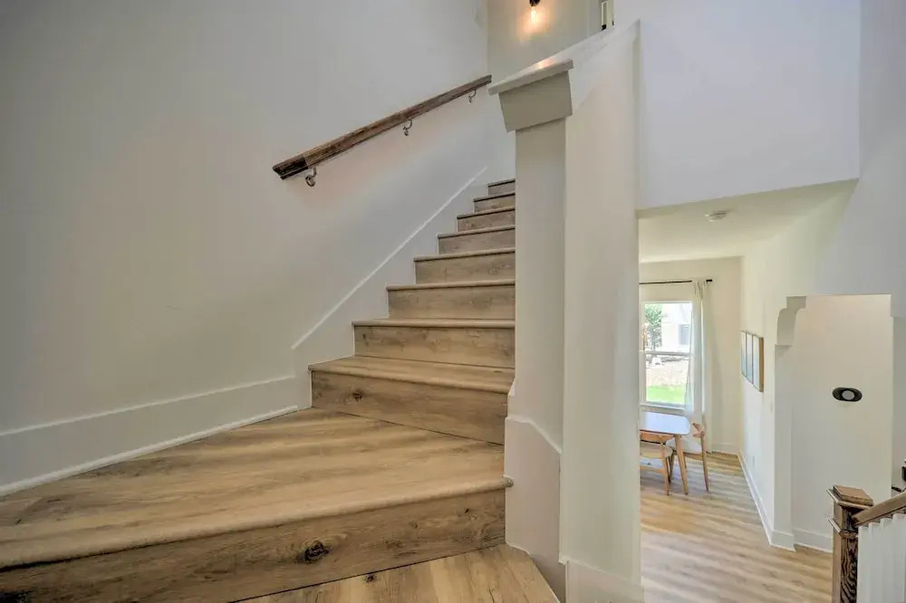 Canyon Lake Home w/ Deck ~ 1 Mi to Comal Park