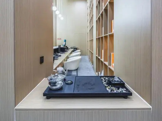 Yunshu Nuanxi Hotel (Qingdao Huangdao Wangtaizhen Shop)