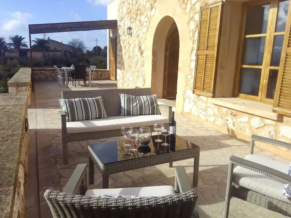 Ideal house for families Very quiet area and good access by car