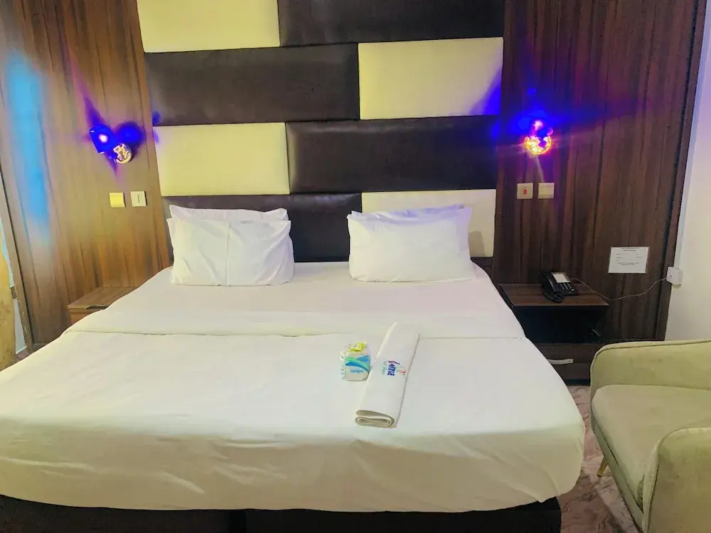 Vienna International Hotel
