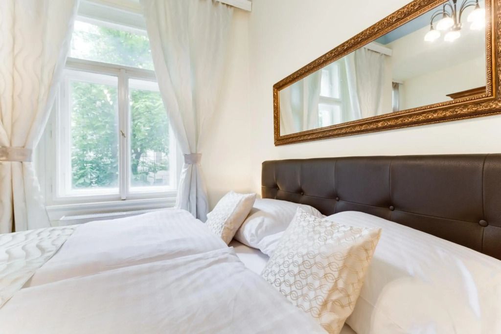 Diamond Riverside Apartment in the Heart of Prague
