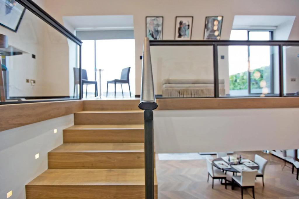 3-bed Rooftop Penthouse