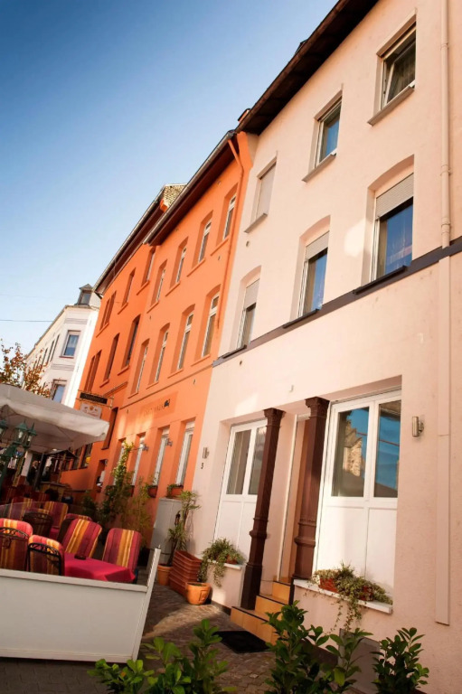 Neubert`s Gasthaus am Rhein