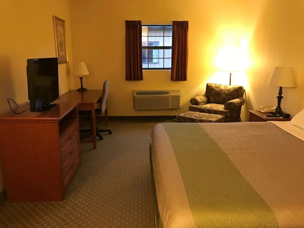 Budget Host Patriot Inn