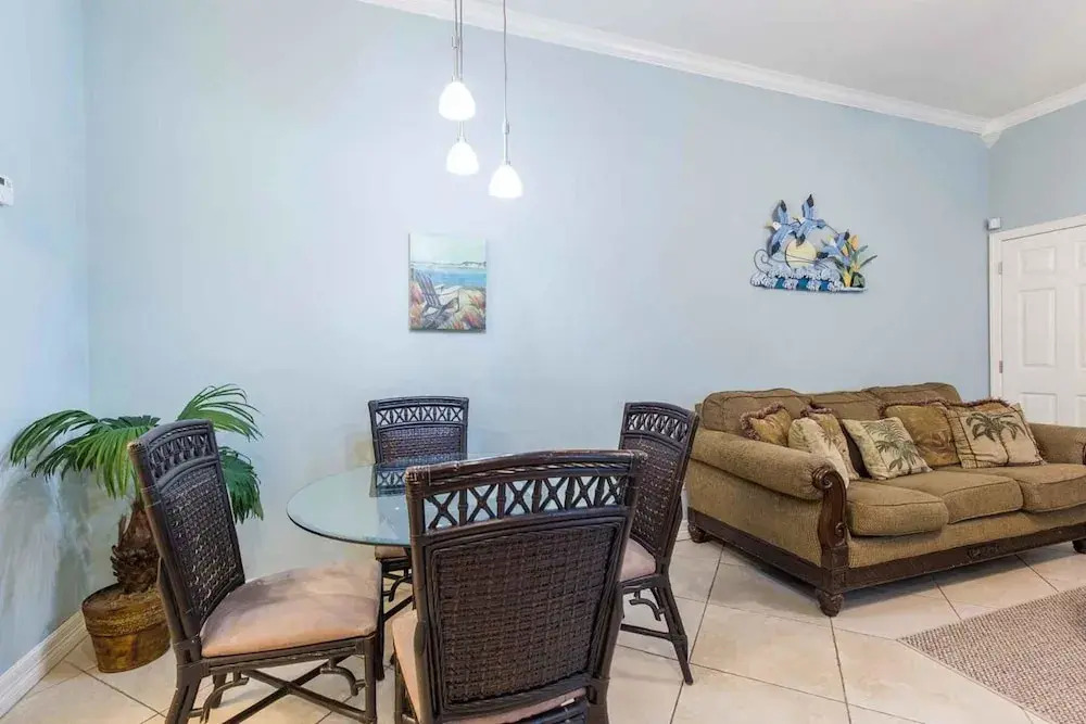 Saturn Living Condominium 1