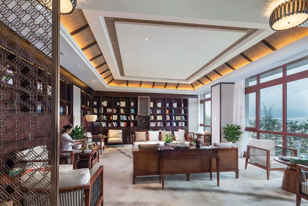 Dali International Hotel