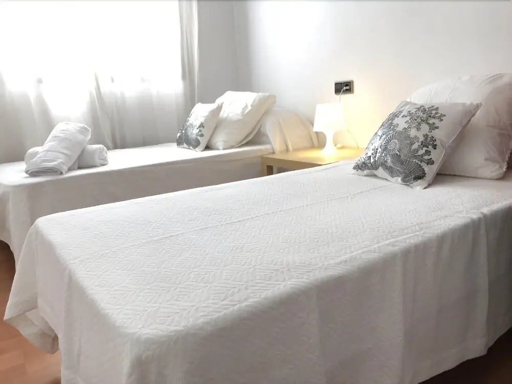 T&H Llevant Family Apartment