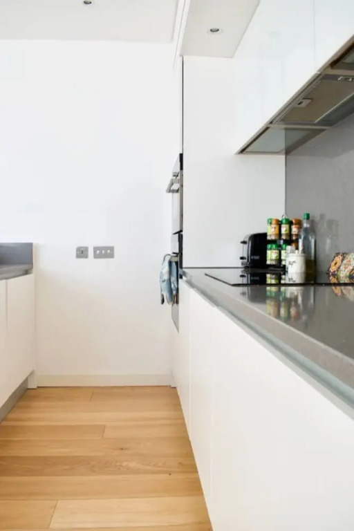 Quarter Mile Flat With Stunning Meadows View