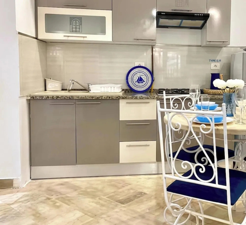 Charming 2-bedroom Apartment With Ocean View in Carthage