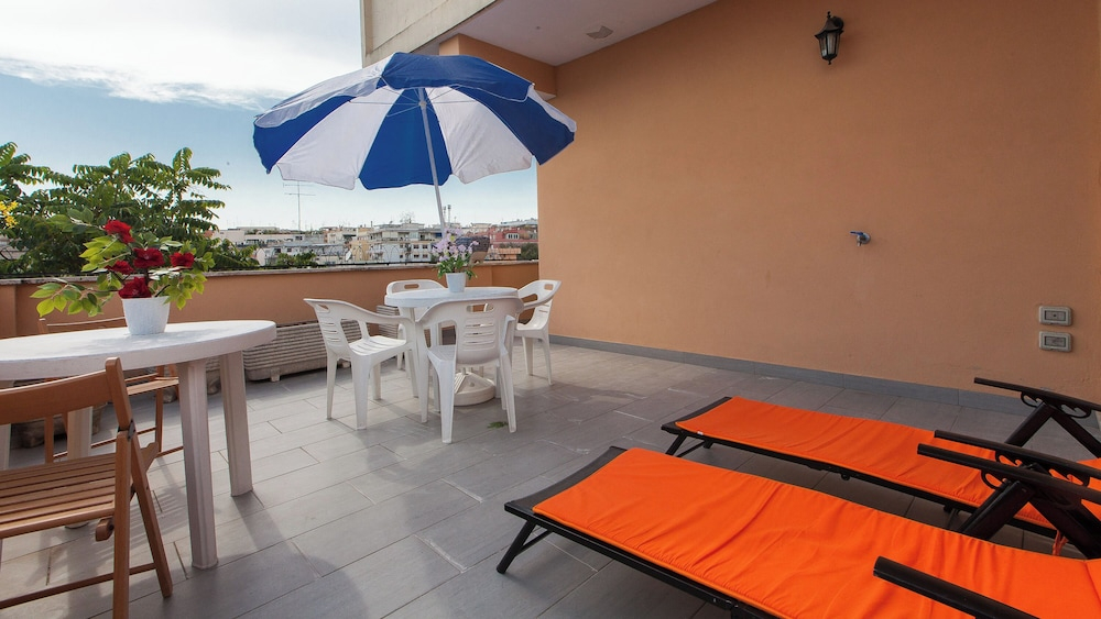 Rental in Rome Quattro Venti Terrace Apartment