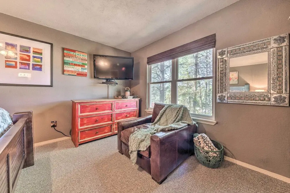 Ruidoso Getaway w/ Deck, Golf Course Views!