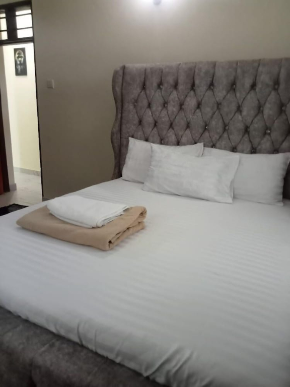 Hotel Sisters and Spa