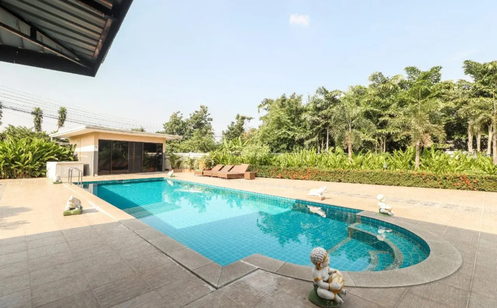 Relax Garden House