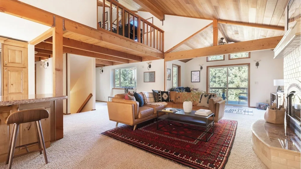Redwood by Avantstay Secluded Cabin w/ Views & Spa 5mins to Northstar!
