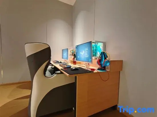ZhiJian E-Sports Hotel