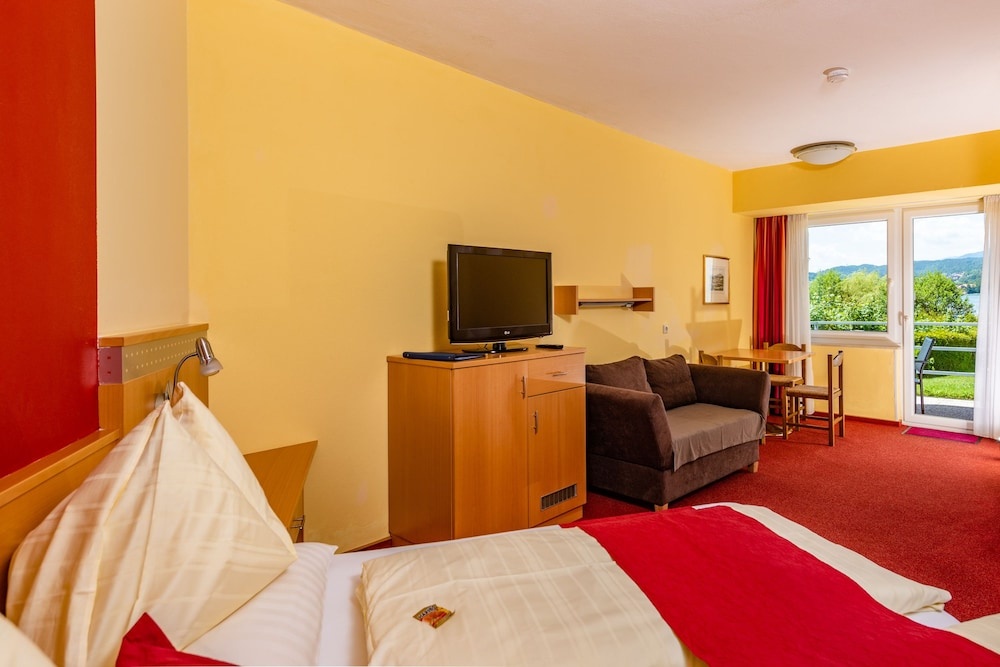 Strandhotel Schabus