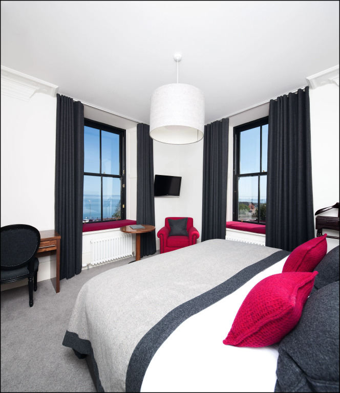 The Douglas Hotel
