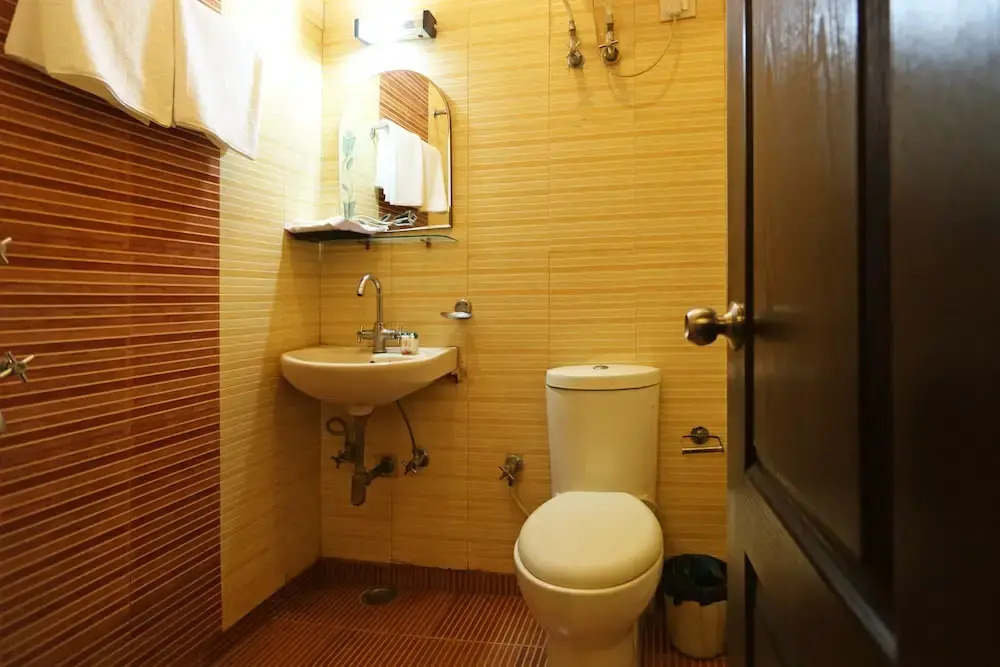 OYO 8188 Vardhmaan Inn