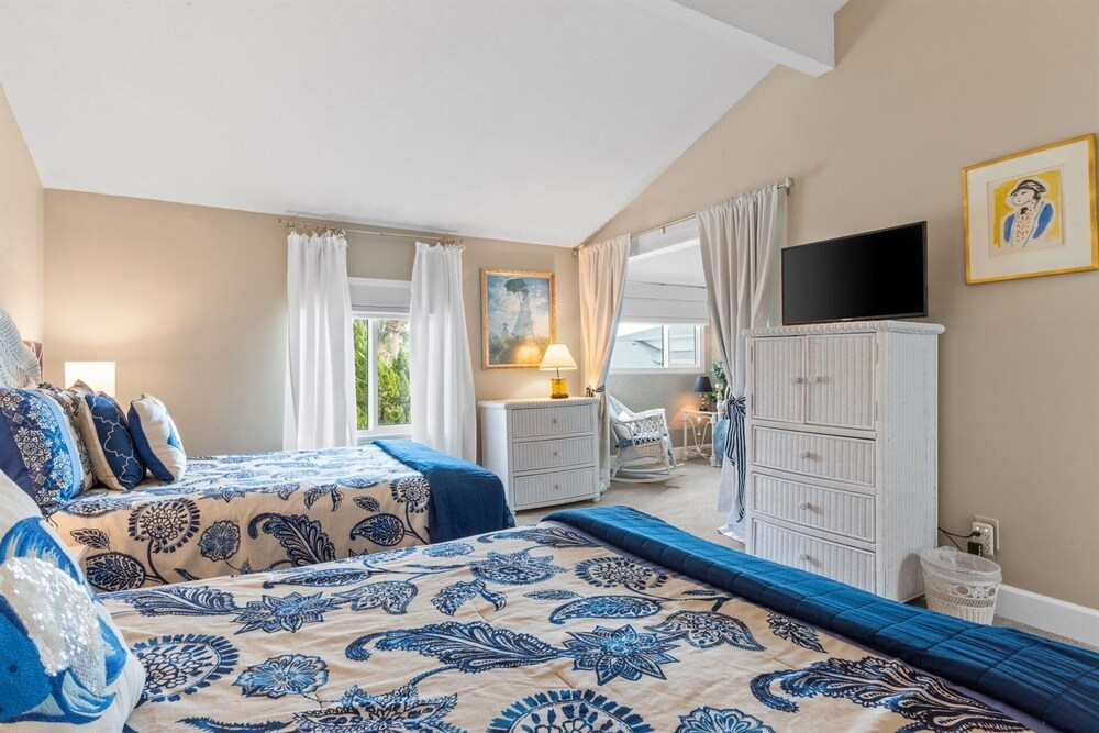 Shoreline Towers T/h 10 3 Bedroom Condo