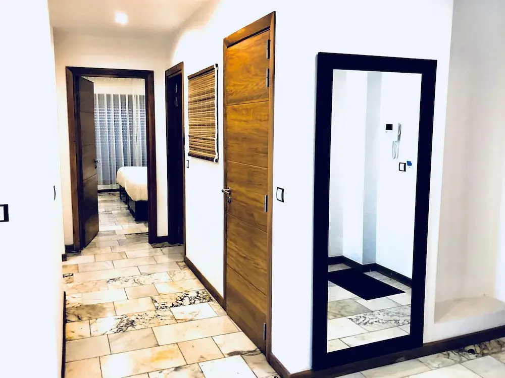 The Streamliner Hotel Apartment