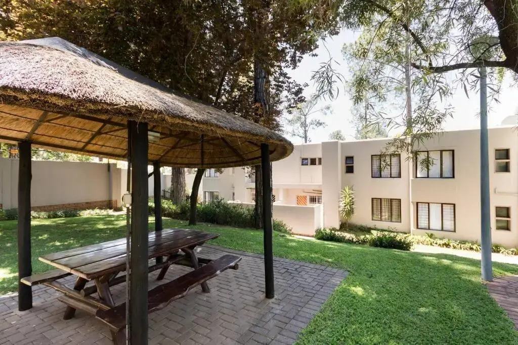 Kami kuKakho: Stunning, secure 2 bed apartment in Bryanston, Sandton