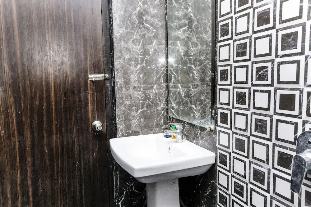 FabHotel Sivalika Inn - Howrah