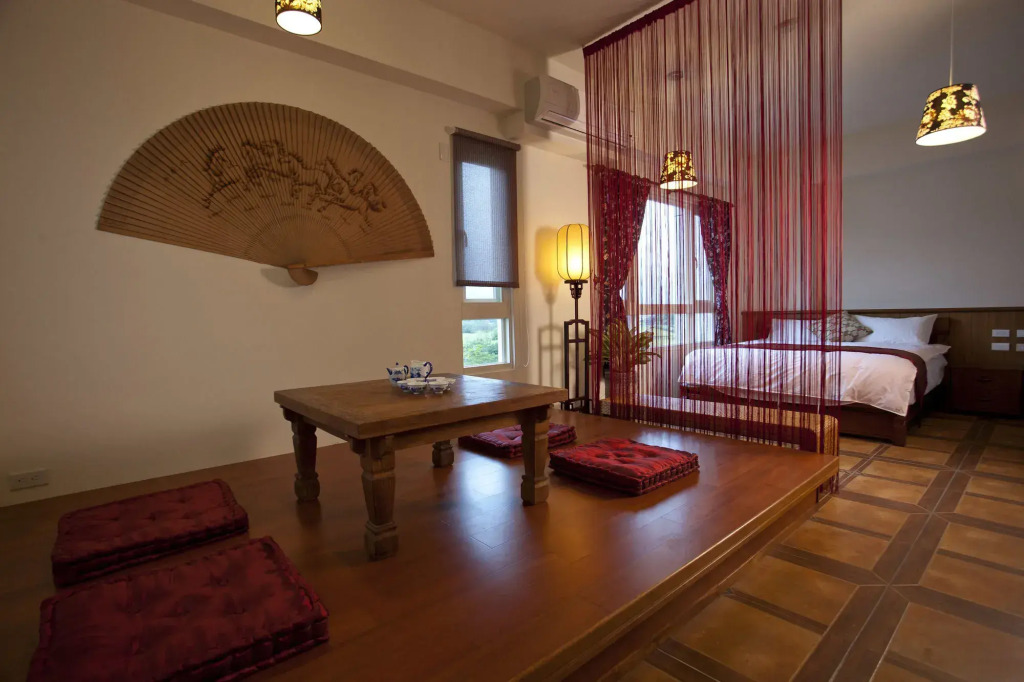 Cloudenjoy B & B