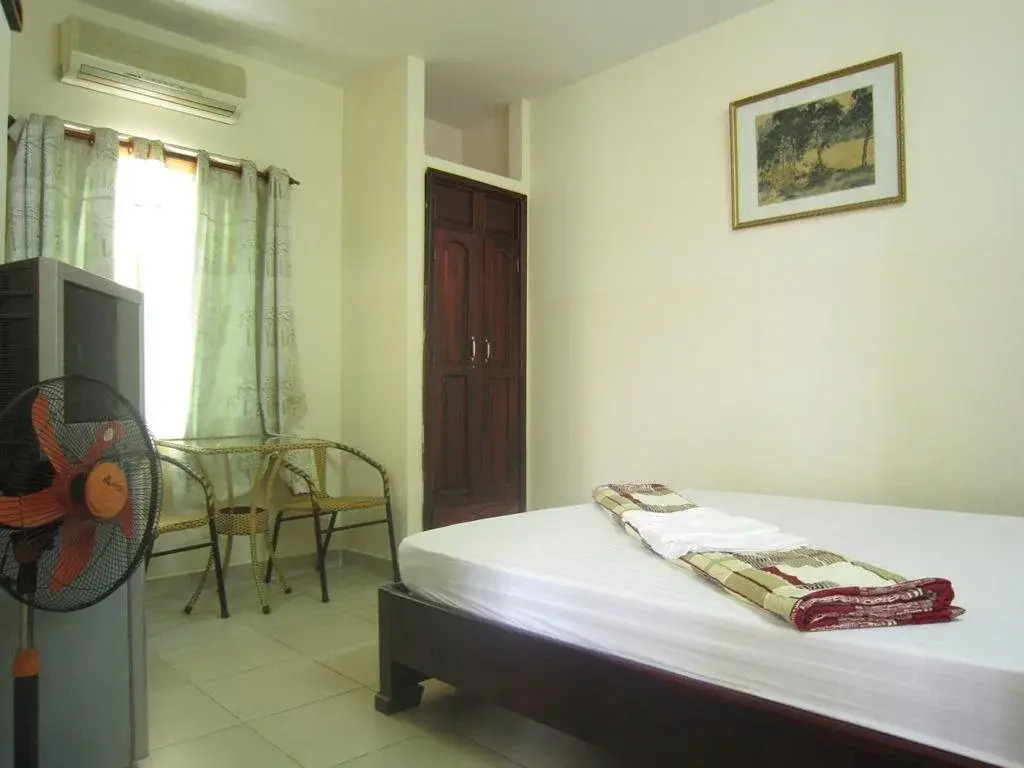 Van Luu Hotel