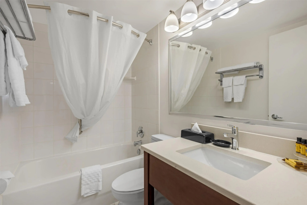 Best Western Plus Suites Downtown Calgary