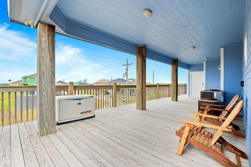 Just One More Day 4 Bedroom Home by RedAwning