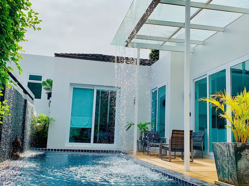 Private 4BR Pool Villa Skylight with Stunning Views of Kamala Green Hills