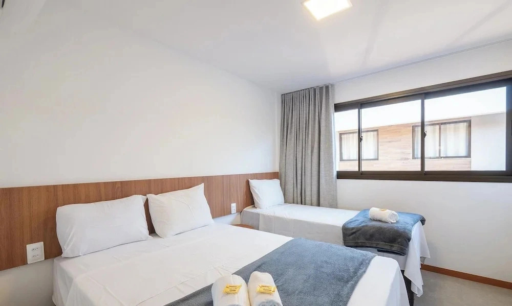 Apt in Condo w/ Pool 140m From the Beach Vii0107