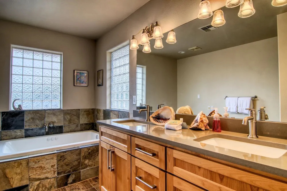 Happy Heron - 5 Br Home