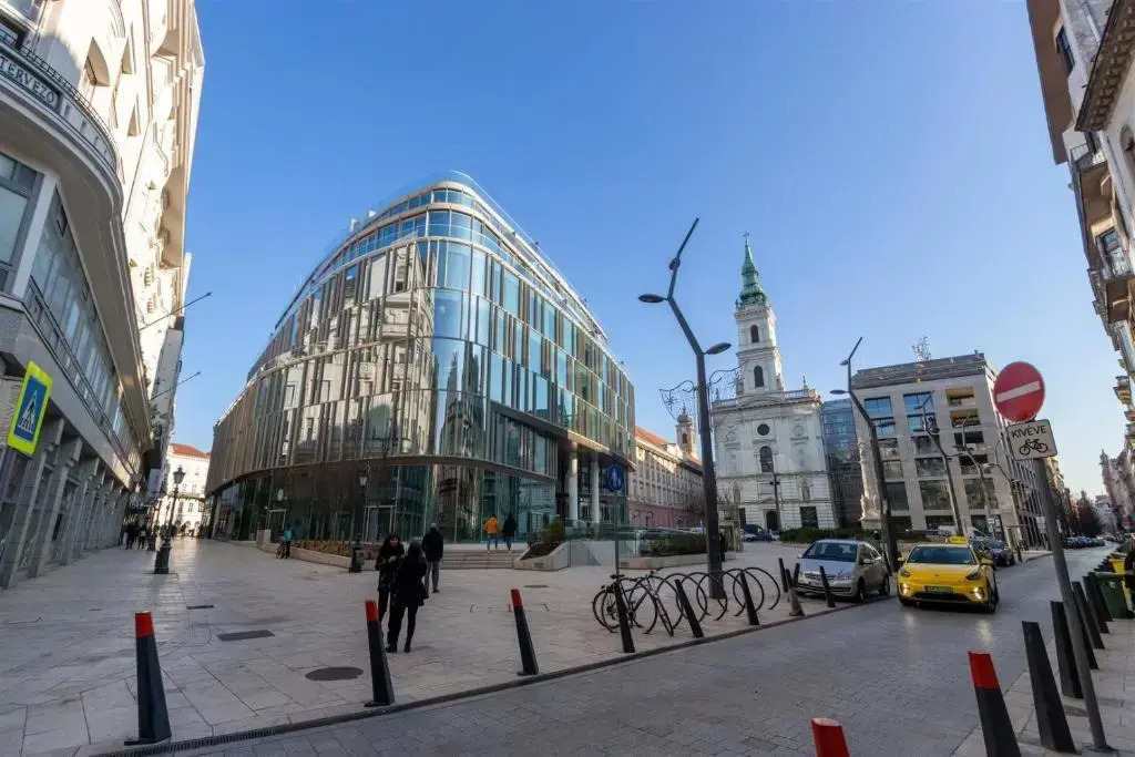 Premium Studio Szervita Square