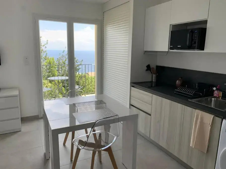 Studio au coeur du village de Poretto